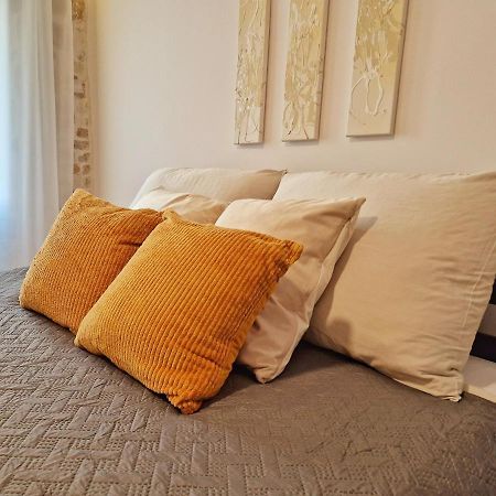Hidden Oasis Apartment Ровин Екстериор снимка