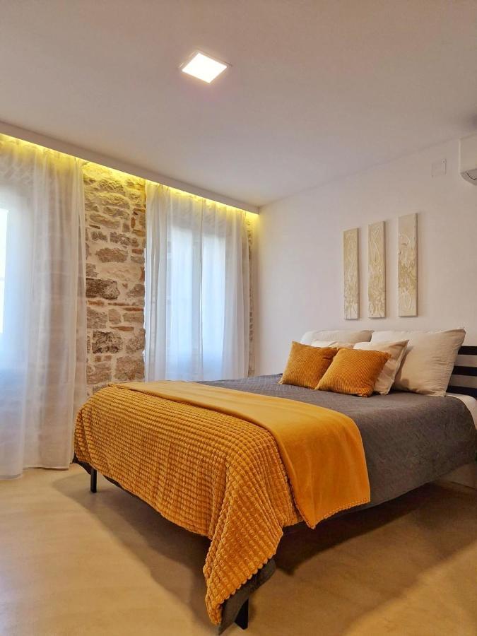 Hidden Oasis Apartment Ровин Екстериор снимка